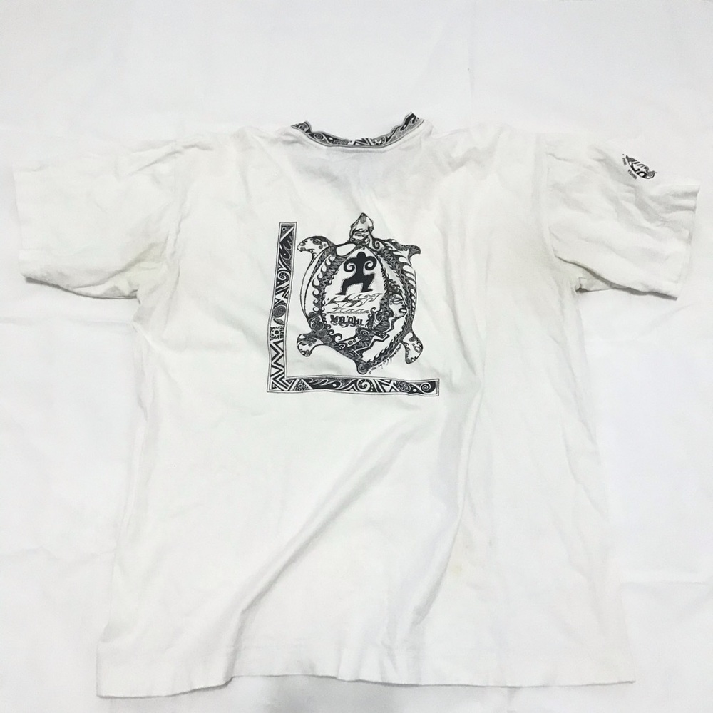 ♻️Vintage island inspired tshirt